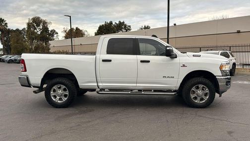 2023 RAM 2500 Big Horn Crew Cab 4x4 6'4' Box