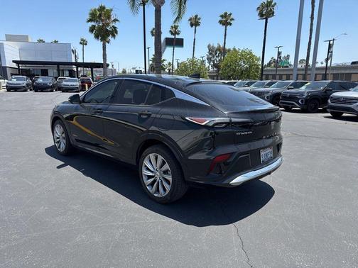 Ebony Twilight Metallic 2024 Buick Envista Avenir FWD