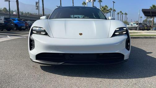 2022 Porsche Taycan GTS