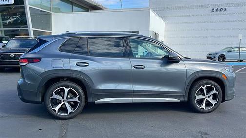 2025 Volkswagen Tiguan 2.0T SE