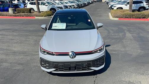 2025 Volkswagen Golf GTI 2.0T SE DSG