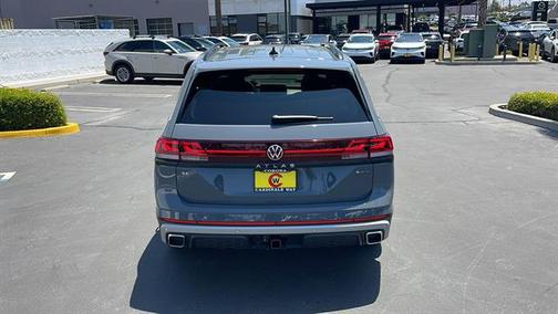 2025 Volkswagen Atlas 2.0T Peak Edition