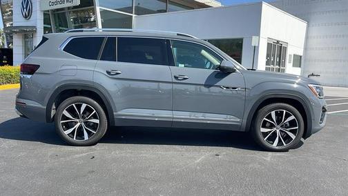 2025 Volkswagen Atlas 2.0T SEL Premium R-Line 4MOTION