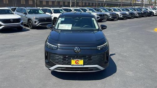 2025 Volkswagen Tiguan 2.0T SE
