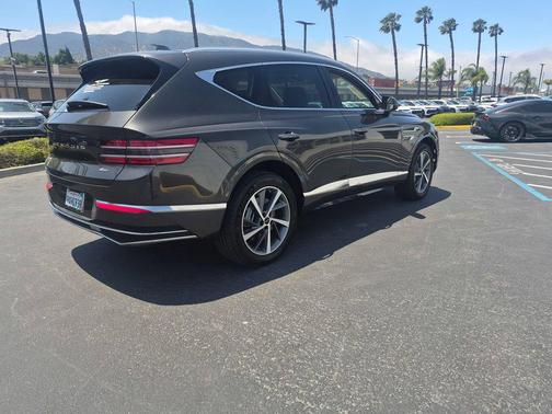 Makalu Gray 2026 Genesis GV80 2.5T