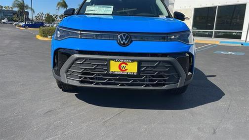 2025 Volkswagen Taos 1.5T SE Black