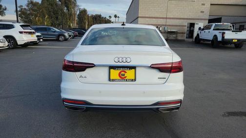 2024 Audi A4 45 S line Premium Plus