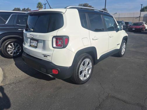 Alpine White 2017 Jeep Renegade Limited