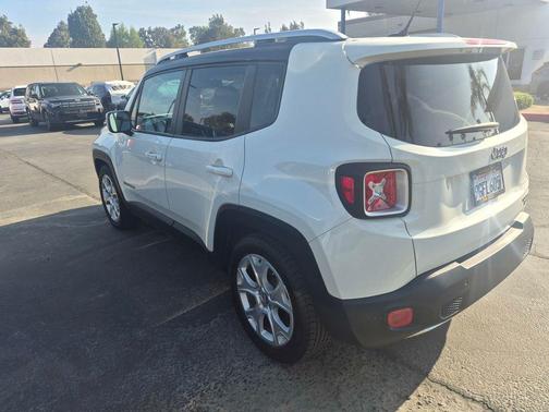Alpine White 2017 Jeep Renegade Limited