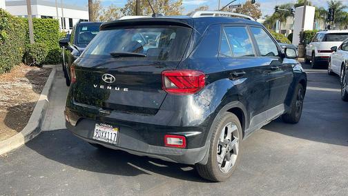 2023 Hyundai VENUE SEL
