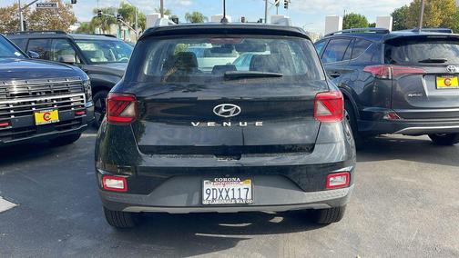 2023 Hyundai VENUE SEL