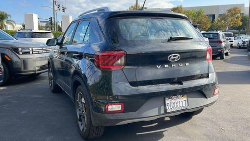 2023 Hyundai VENUE SEL