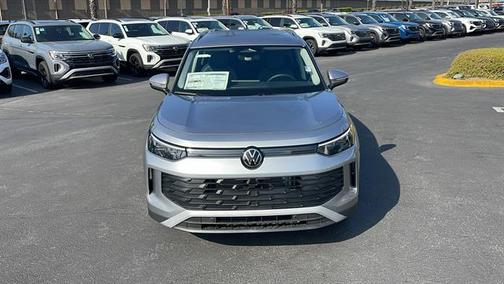 2025 Volkswagen Tiguan 2.0T SE