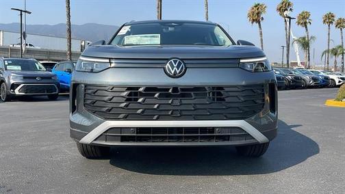 2025 Volkswagen Tiguan 2.0T SE