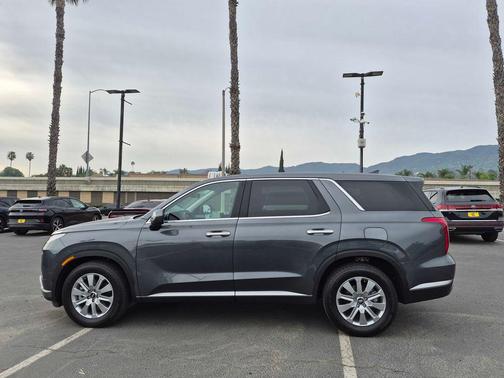 2025 Hyundai PALISADE SE