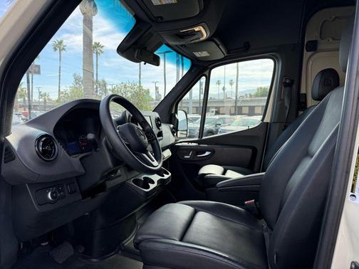 2019 Mercedes-Benz Sprinter 2500 Cargo 170 WB