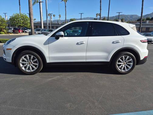 White 2021 Porsche Cayenne Cayenne