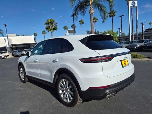 White 2021 Porsche Cayenne Cayenne