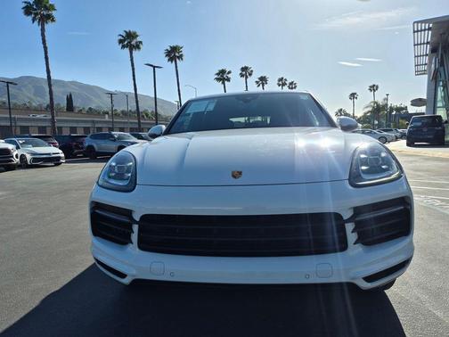 White 2021 Porsche Cayenne Cayenne