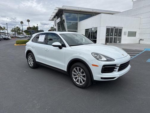 White 2021 Porsche Cayenne Cayenne
