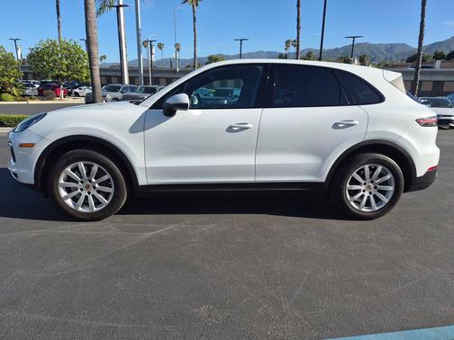 White 2021 Porsche Cayenne Cayenne