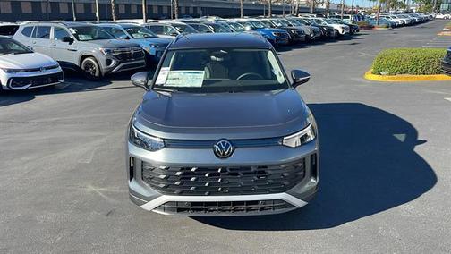 2025 Volkswagen Tiguan 2.0T SE