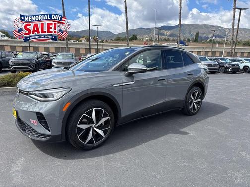 Pure Gray 2023 Volkswagen ID.4 AWD Pro S