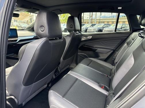 Pure Gray 2023 Volkswagen ID.4 AWD Pro S