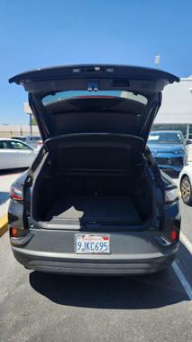 Deep Black Pearl 2023 Volkswagen ID.4 S