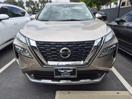 Champagne Silver Metallic 2021 Nissan Rogue Platinum