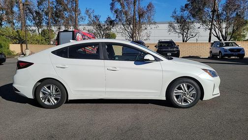 2020 Hyundai ELANTRA SEL