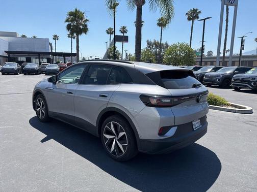 Silver Mist Metallic 2023 Volkswagen ID.4 Pro S