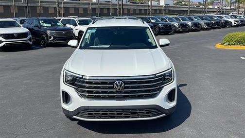 2025 Volkswagen Atlas 2.0T SE w/Technology