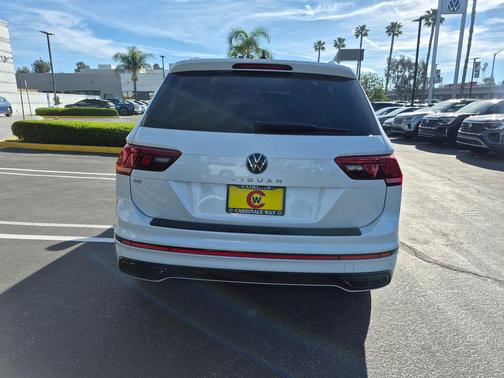 2023 Volkswagen Tiguan 2.0T SE R-Line Black