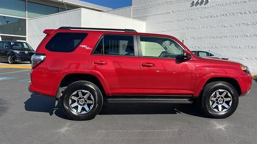 2024 Toyota 4Runner TRD Off Road