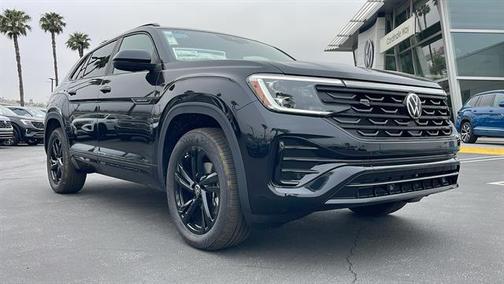 2025 Volkswagen Atlas Cross Sport 2.0T SEL