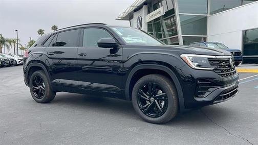 2025 Volkswagen Atlas Cross Sport 2.0T SEL
