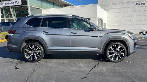 2025 Volkswagen Atlas 2.0T SEL Premium R-Line 4MOTION