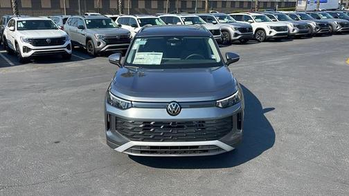 2025 Volkswagen Tiguan 2.0T SE