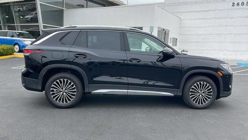 Deep Black Pearl 2025 Volkswagen Tiguan 2.0T S