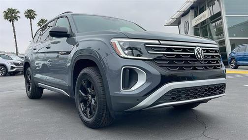 2025 Volkswagen Atlas 2.0T Peak Edition