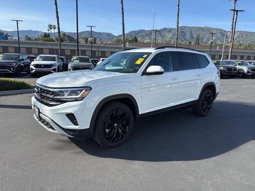 2023 Volkswagen Atlas 3.6L SE w/Technology