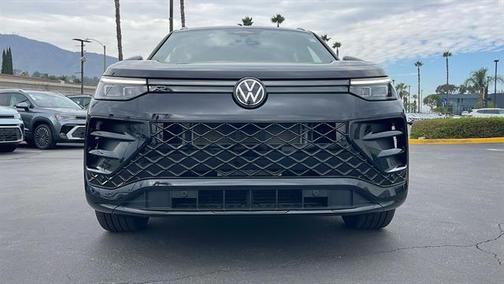 2025 Volkswagen Tiguan 2.0T SE R-Line Black
