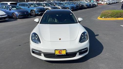 2019 Porsche Panamera 4