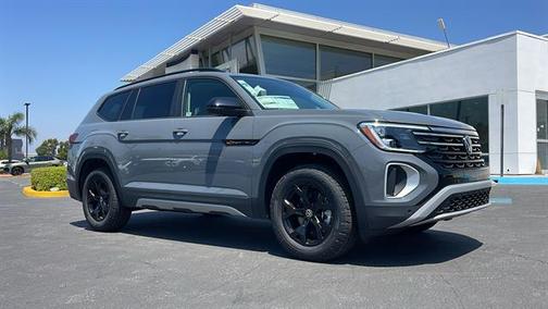 2025 Volkswagen Atlas 2.0T Peak Edition