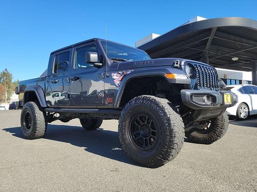 2022 Jeep Gladiator Sport