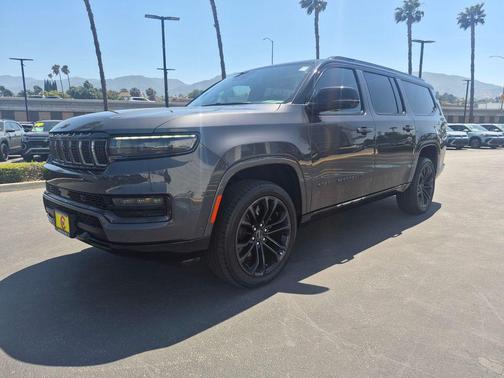 Baltic Gray Metallic Clearcoat 2024 Jeep Grand Wagoneer L Series II 4x4