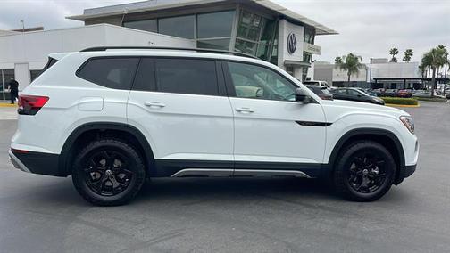 2025 Volkswagen Atlas 2.0T Peak Edition