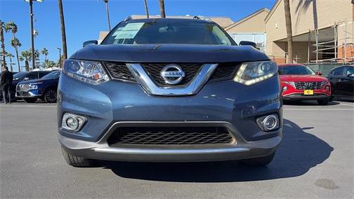 Photo 4 of 34 of 2016 Nissan Rogue SL
