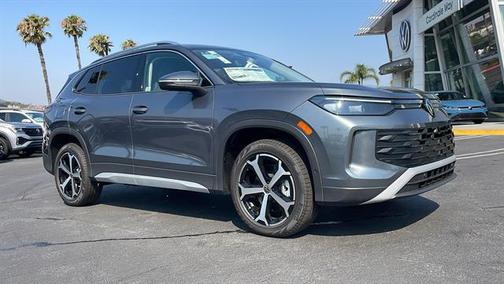2025 Volkswagen Tiguan 2.0T SE 4MOTION